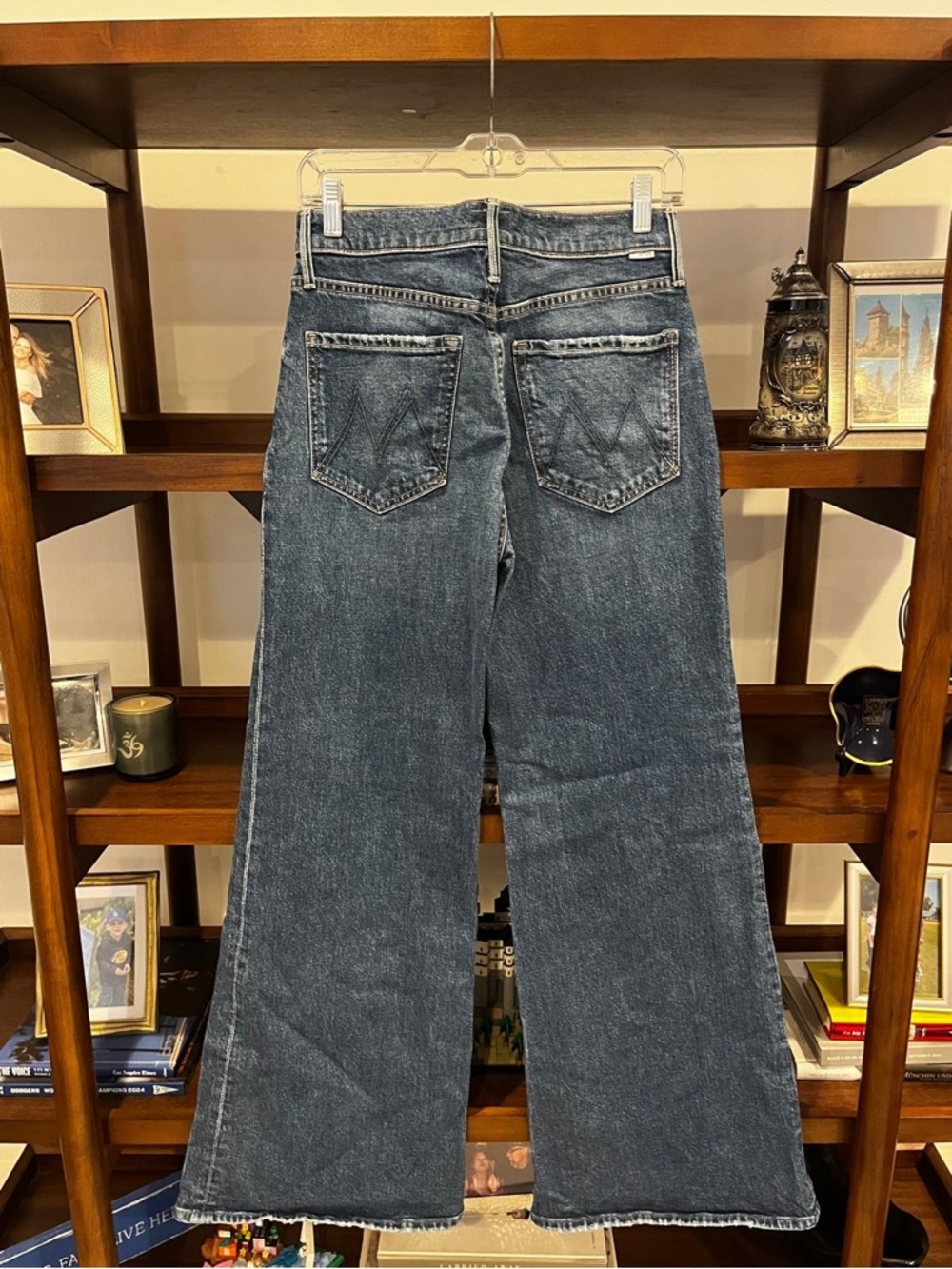 Mother The Twister Sneak - Local Charm Jeans - Picture 4 of 6